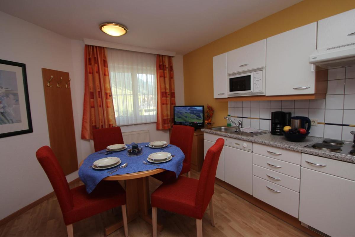 Apart Maximilian Apartment *