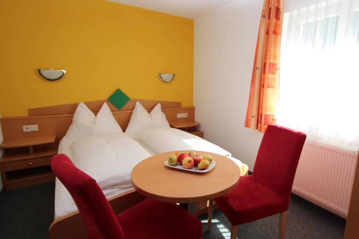 Apart Maximilian Apartment *